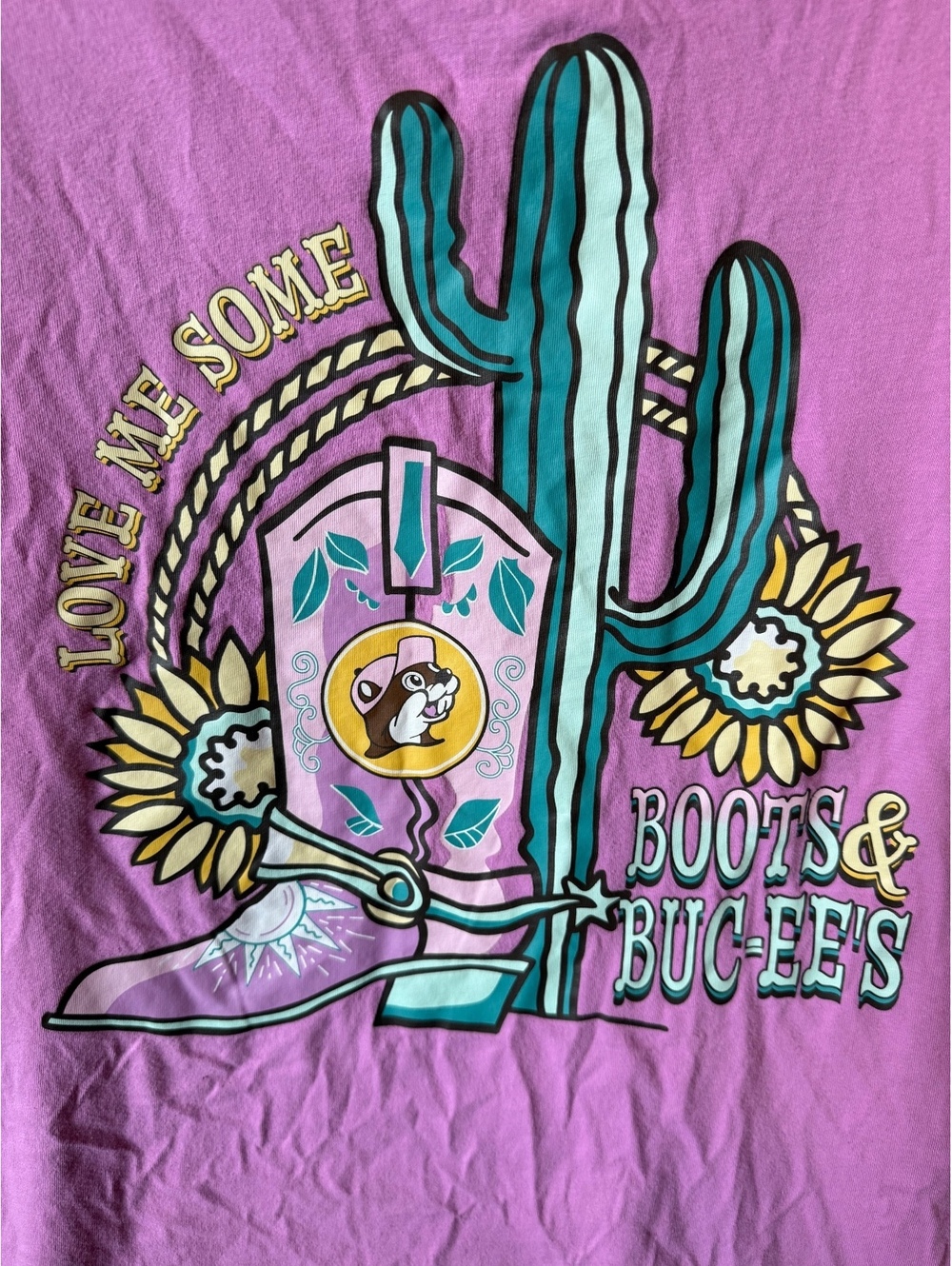 Buc-ee’s Pink Love Me Some Boots & Buc-ee’s Graphic Tee Size 2XL Western